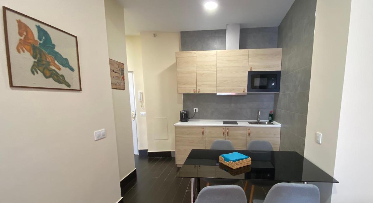 Aym Places Maestranza Apartamento Sevilha Exterior foto